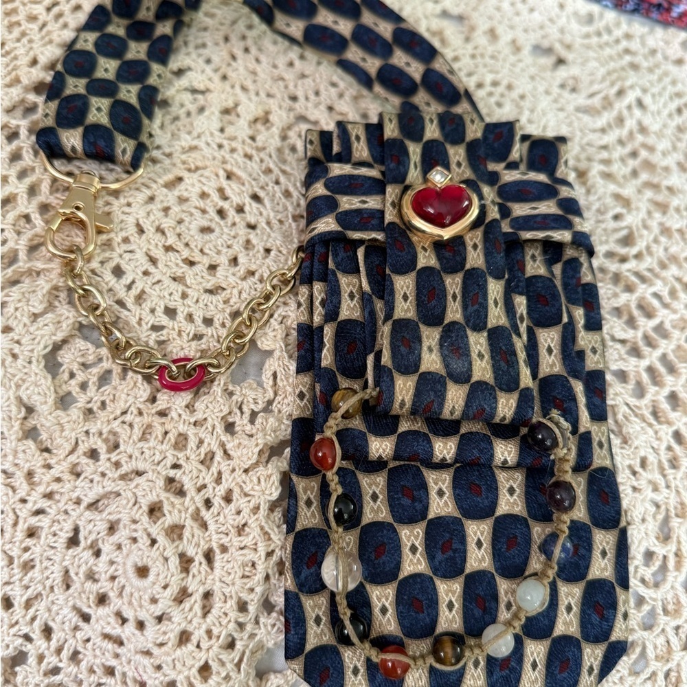 Silk Tie Upcycled Jabot Necklace Vintage Jewellery Embellishments - Picture 3 of 14